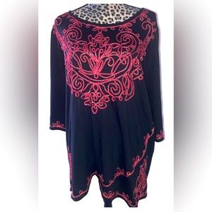 Catherine’s Blouse 1X Black Boho Grandmacore Embroidered Design 3/4 Sleeve